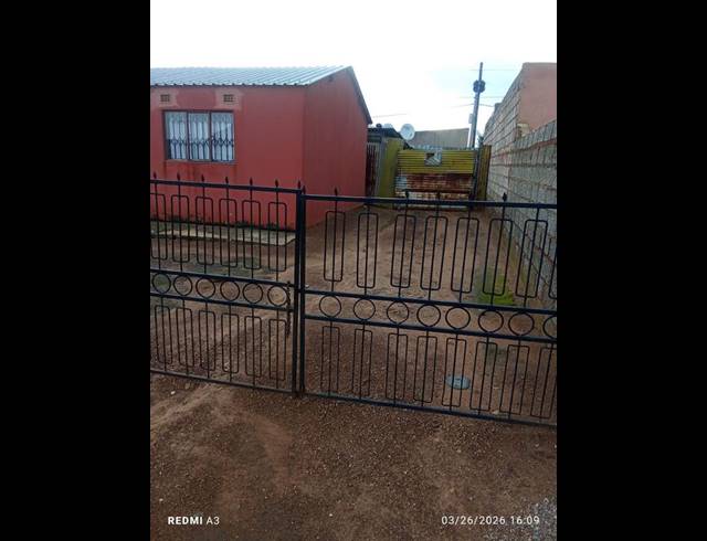 2 BEDROOM HOUSE FOR SALE IN PALM RIDGE